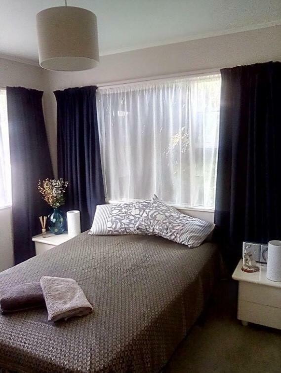 Rooms With A View Haywards ภายนอก รูปภาพ